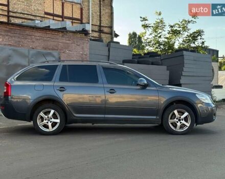 Сірий Шкода Octavia Scout, об'ємом двигуна 1.8 л та пробігом 224 тис. км за 6990 $, фото 10 на Automoto.ua