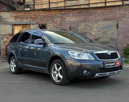 Сірий Шкода Octavia Scout, об'ємом двигуна 1.8 л та пробігом 224 тис. км за 6990 $, фото 12 на Automoto.ua