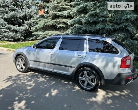 Сірий Шкода Octavia Scout, об'ємом двигуна 2 л та пробігом 255 тис. км за 11500 $, фото 26 на Automoto.ua