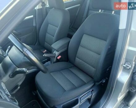 Шкода Октавия Скаут 2012 в Киеве на Automoto.ua Серый Шкода Октавия Скаут, объемом двигателя 1.8 л и пробегом 197 тыс. км за 9999 $, фото 19 на Automoto.ua