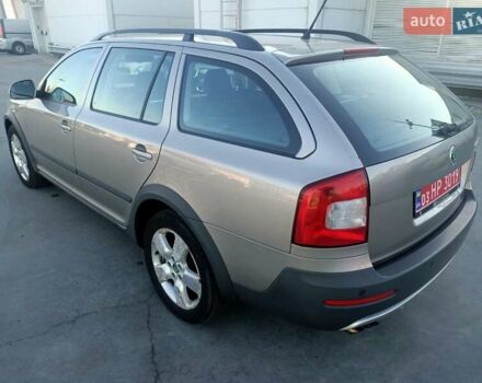 Шкода Октавия Скаут 2012 в Киеве на Automoto.ua Серый Шкода Октавия Скаут, объемом двигателя 1.8 л и пробегом 197 тыс. км за 9999 $, фото 4 на Automoto.ua