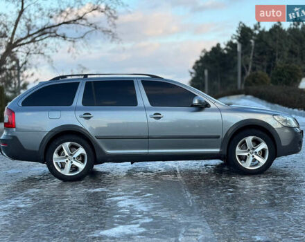 Серый Шкода Октавия Скаут, объемом двигателя 2 л и пробегом 264 тыс. км за 10900 $, фото 8 на Automoto.ua