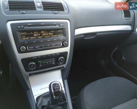 Шкода Октавия Скаут 2012 в Киеве на Automoto.ua Серый Шкода Октавия Скаут, объемом двигателя 1.8 л и пробегом 197 тыс. км за 9999 $, фото 26 на Automoto.ua