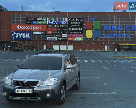 Сірий Шкода Octavia Scout, об'ємом двигуна 2 л та пробігом 220 тис. км за 11800 $, фото 5 на Automoto.ua