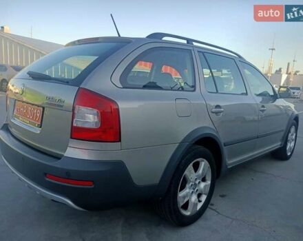Шкода Октавия Скаут 2012 в Киеве на Automoto.ua Серый Шкода Октавия Скаут, объемом двигателя 1.8 л и пробегом 197 тыс. км за 9999 $, фото 6 на Automoto.ua