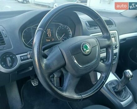 Шкода Октавия Скаут 2012 в Киеве на Automoto.ua Серый Шкода Октавия Скаут, объемом двигателя 1.8 л и пробегом 197 тыс. км за 9999 $, фото 20 на Automoto.ua