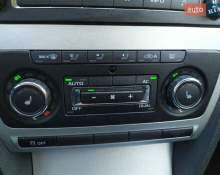 Шкода Октавия Скаут 2012 в Киеве на Automoto.ua Серый Шкода Октавия Скаут, объемом двигателя 1.8 л и пробегом 197 тыс. км за 9999 $, фото 29 на Automoto.ua