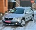 Серый Шкода Октавия Скаут, объемом двигателя 1.97 л и пробегом 251 тыс. км за 10999 $, фото 1 на Automoto.ua