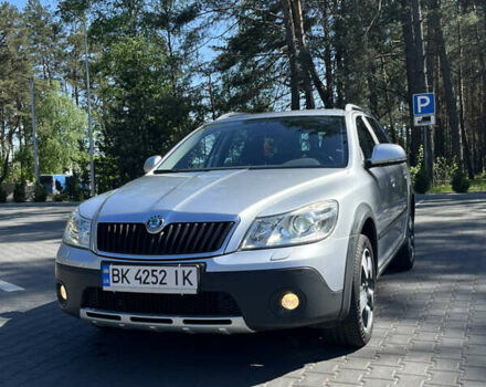 Сірий Шкода Octavia Scout, об'ємом двигуна 1.8 л та пробігом 230 тис. км за 9300 $, фото 2 на Automoto.ua