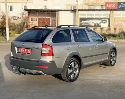 Серый Шкода Октавия Скаут, объемом двигателя 2 л и пробегом 191 тыс. км за 13600 $, фото 25 на Automoto.ua