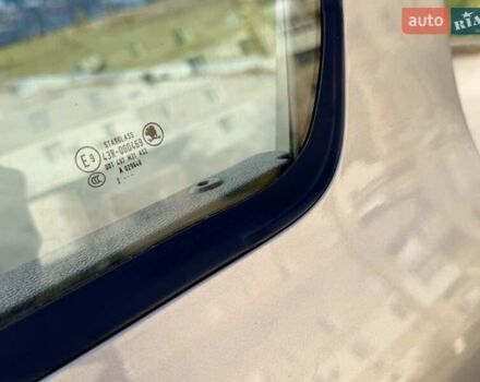 Серый Шкода Октавия Скаут, объемом двигателя 2 л и пробегом 191 тыс. км за 13600 $, фото 27 на Automoto.ua