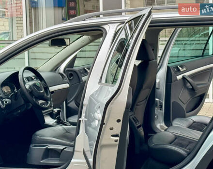 Серый Шкода Октавия Скаут, объемом двигателя 2 л и пробегом 175 тыс. км за 12999 $, фото 33 на Automoto.ua