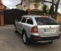 Сірий Шкода Octavia Scout, об'ємом двигуна 2 л та пробігом 245 тис. км за 13400 $, фото 6 на Automoto.ua