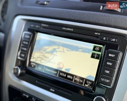 Серый Шкода Октавия Скаут, объемом двигателя 2 л и пробегом 191 тыс. км за 13600 $, фото 36 на Automoto.ua