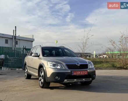 Серый Шкода Октавия Скаут, объемом двигателя 2 л и пробегом 191 тыс. км за 13600 $, фото 10 на Automoto.ua