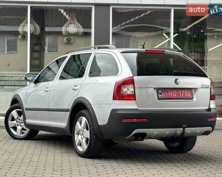 Серый Шкода Октавия Скаут, объемом двигателя 2 л и пробегом 175 тыс. км за 12999 $, фото 28 на Automoto.ua