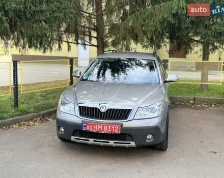 Серый Шкода Октавия Скаут, объемом двигателя 2 л и пробегом 191 тыс. км за 13600 $, фото 4 на Automoto.ua
