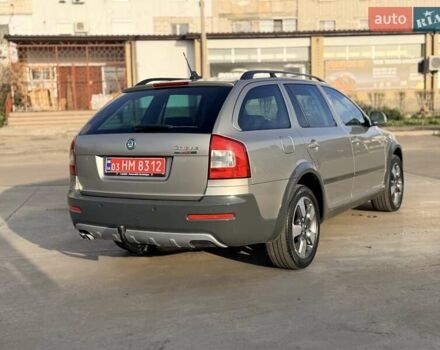 Серый Шкода Октавия Скаут, объемом двигателя 2 л и пробегом 191 тыс. км за 13600 $, фото 24 на Automoto.ua