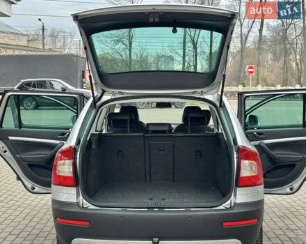 Серый Шкода Октавия Скаут, объемом двигателя 2 л и пробегом 175 тыс. км за 12999 $, фото 38 на Automoto.ua