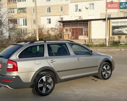 Серый Шкода Октавия Скаут, объемом двигателя 2 л и пробегом 191 тыс. км за 13600 $, фото 26 на Automoto.ua