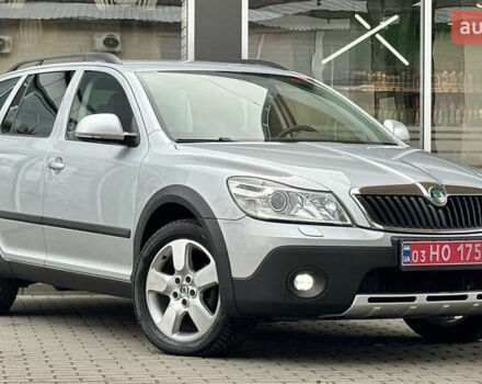 Серый Шкода Октавия Скаут, объемом двигателя 2 л и пробегом 175 тыс. км за 12999 $, фото 26 на Automoto.ua
