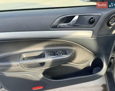 Серый Шкода Октавия Скаут, объемом двигателя 2 л и пробегом 191 тыс. км за 13600 $, фото 41 на Automoto.ua