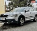 Сірий Шкода Octavia Scout, об'ємом двигуна 1.8 л та пробігом 270 тис. км за 10500 $, фото 1 на Automoto.ua