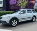 Серый Шкода Октавия Скаут, объемом двигателя 1.97 л и пробегом 253 тыс. км за 11490 $, фото 2 на Automoto.ua