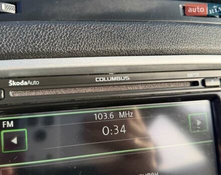 Серый Шкода Октавия Скаут, объемом двигателя 2 л и пробегом 191 тыс. км за 13600 $, фото 51 на Automoto.ua