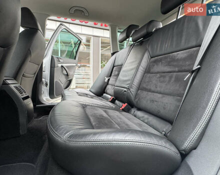 Серый Шкода Октавия Скаут, объемом двигателя 2 л и пробегом 175 тыс. км за 12999 $, фото 37 на Automoto.ua