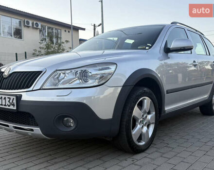Сірий Шкода Octavia Scout, об'ємом двигуна 2 л та пробігом 260 тис. км за 12399 $, фото 8 на Automoto.ua