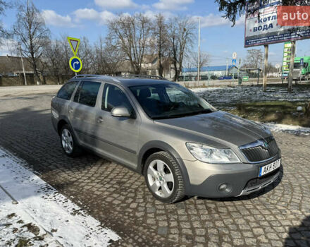Сірий Шкода Octavia Scout, об'ємом двигуна 2 л та пробігом 246 тис. км за 10950 $, фото 9 на Automoto.ua