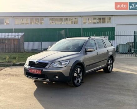 Серый Шкода Октавия Скаут, объемом двигателя 2 л и пробегом 191 тыс. км за 13600 $, фото 13 на Automoto.ua