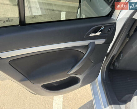 Сірий Шкода Octavia Scout, об'ємом двигуна 2 л та пробігом 260 тис. км за 9200 $, фото 13 на Automoto.ua