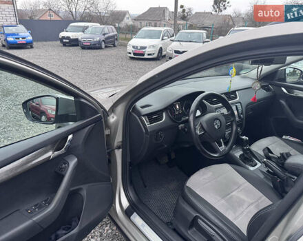 Серый Шкода Октавия Скаут, объемом двигателя 2 л и пробегом 220 тыс. км за 15700 $, фото 33 на Automoto.ua