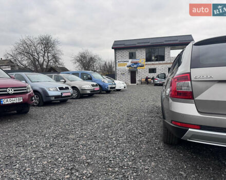 Серый Шкода Октавия Скаут, объемом двигателя 2 л и пробегом 220 тыс. км за 15700 $, фото 19 на Automoto.ua