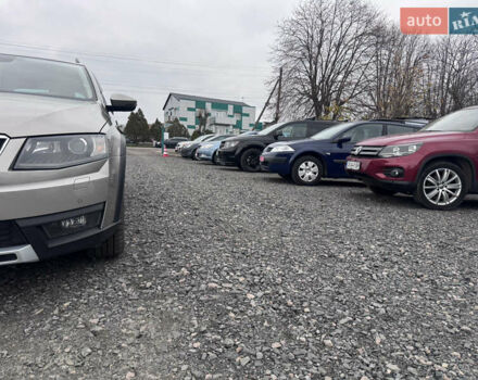 Серый Шкода Октавия Скаут, объемом двигателя 2 л и пробегом 220 тыс. км за 15700 $, фото 5 на Automoto.ua