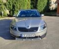 Шкода Октавия Скаут 2014 в Черновцах на Automoto.ua Серый Шкода Октавия Скаут, объемом двигателя 1.97 л и пробегом 192 тыс. км за 15950 $, фото 17 на Automoto.ua