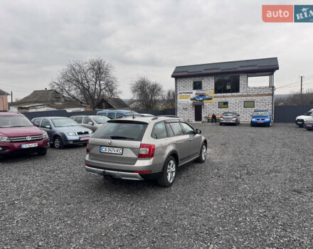 Серый Шкода Октавия Скаут, объемом двигателя 2 л и пробегом 220 тыс. км за 15700 $, фото 16 на Automoto.ua
