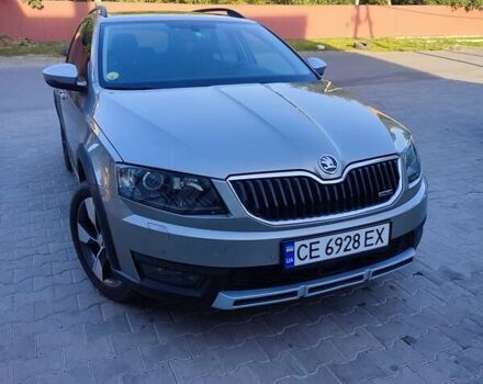 Шкода Октавия Скаут 2014 в Черновцах на Automoto.ua Серый Шкода Октавия Скаут, объемом двигателя 1.97 л и пробегом 192 тыс. км за 15950 $, фото 5 на Automoto.ua