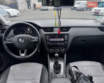 Серый Шкода Октавия Скаут, объемом двигателя 2 л и пробегом 220 тыс. км за 15700 $, фото 29 на Automoto.ua