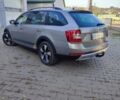 Шкода Октавия Скаут 2014 в Черновцах на Automoto.ua Серый Шкода Октавия Скаут, объемом двигателя 1.97 л и пробегом 192 тыс. км за 15950 $, фото 2 на Automoto.ua