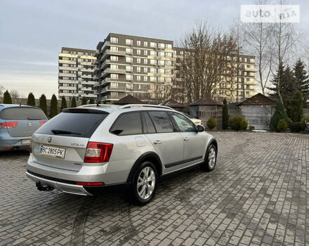 Сірий Шкода Octavia Scout, об'ємом двигуна 2 л та пробігом 255 тис. км за 16000 $, фото 4 на Automoto.ua