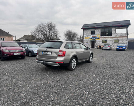 Серый Шкода Октавия Скаут, объемом двигателя 2 л и пробегом 220 тыс. км за 15700 $, фото 10 на Automoto.ua