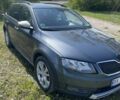 Сірий Шкода Octavia Scout, об'ємом двигуна 2 л та пробігом 320 тис. км за 12500 $, фото 7 на Automoto.ua