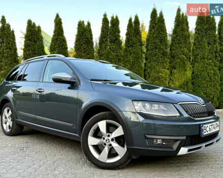 Сірий Шкода Octavia Scout, об'ємом двигуна 2 л та пробігом 216 тис. км за 15499 $, фото 5 на Automoto.ua