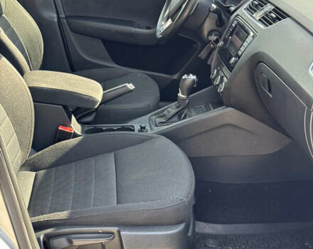 Сірий Шкода Octavia Scout, об'ємом двигуна 2 л та пробігом 290 тис. км за 15999 $, фото 24 на Automoto.ua