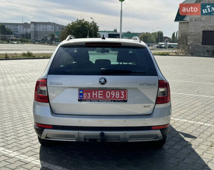 Сірий Шкода Octavia Scout, об'ємом двигуна 2 л та пробігом 290 тис. км за 15999 $, фото 3 на Automoto.ua