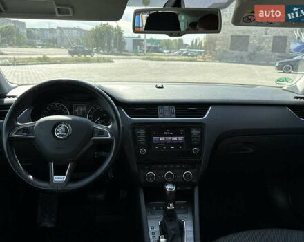 Сірий Шкода Octavia Scout, об'ємом двигуна 2 л та пробігом 290 тис. км за 15999 $, фото 18 на Automoto.ua