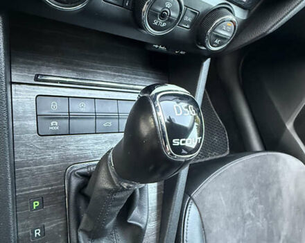 Сірий Шкода Octavia Scout, об'ємом двигуна 2 л та пробігом 216 тис. км за 15499 $, фото 33 на Automoto.ua